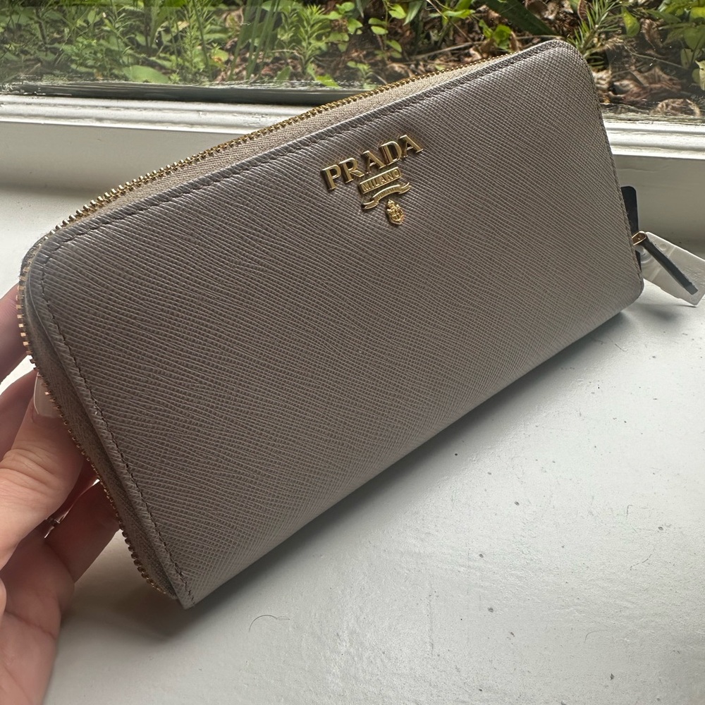 PRADA Large Saffiano Metal Leather Wallet